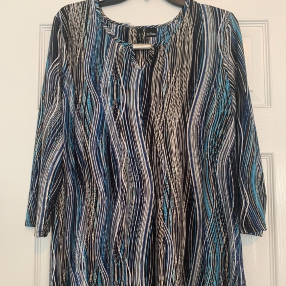 L New Directions Blue Black Grey & White LS shirt